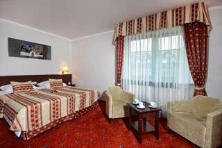 Отель Hotel Żubrówka Spa & Wellness Беловеж Двухместный номер "Гранд" с 1 кроватью-5